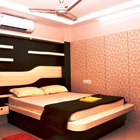 Venky'S Delight Hotel Rajahmundry Exterior photo