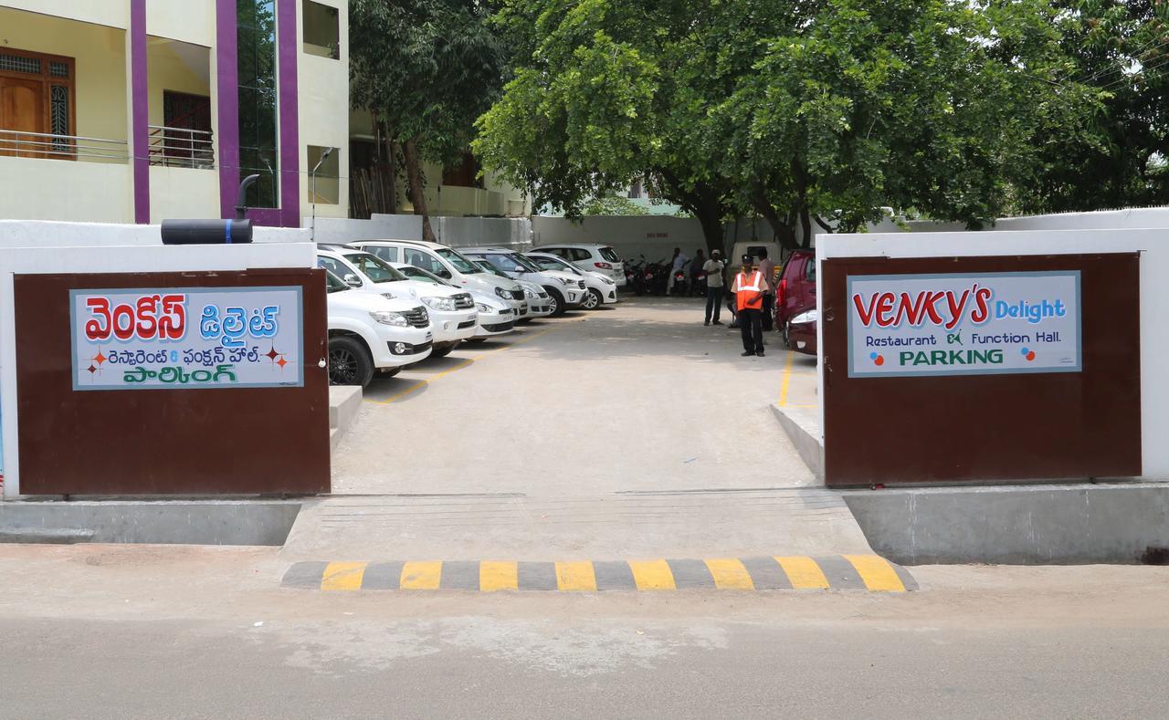 Venky'S Delight Hotel Rajahmundry Exterior photo